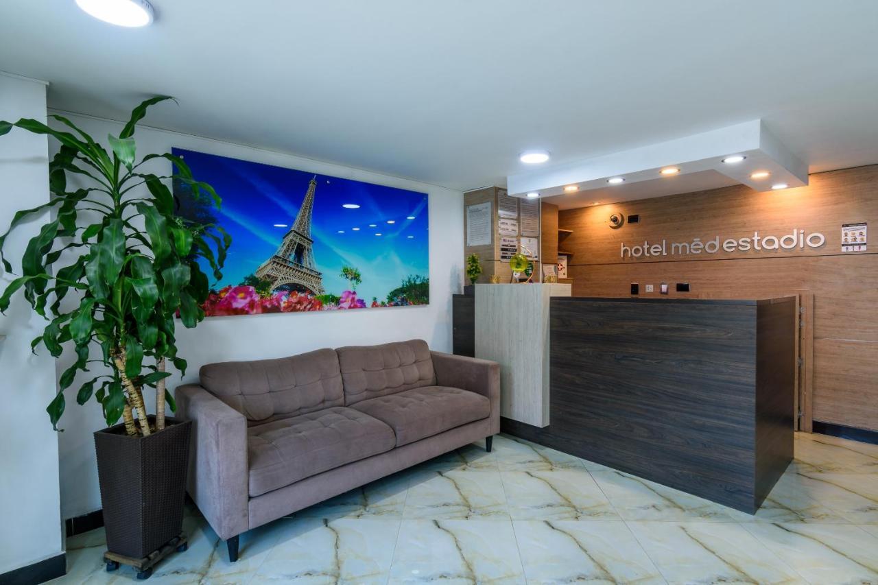 Hotel Med Estadio ميديلين المظهر الخارجي الصورة